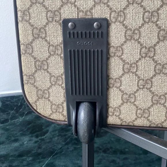 Gucci Carry On Small Luggage 2022 - Picture 10 of 15
